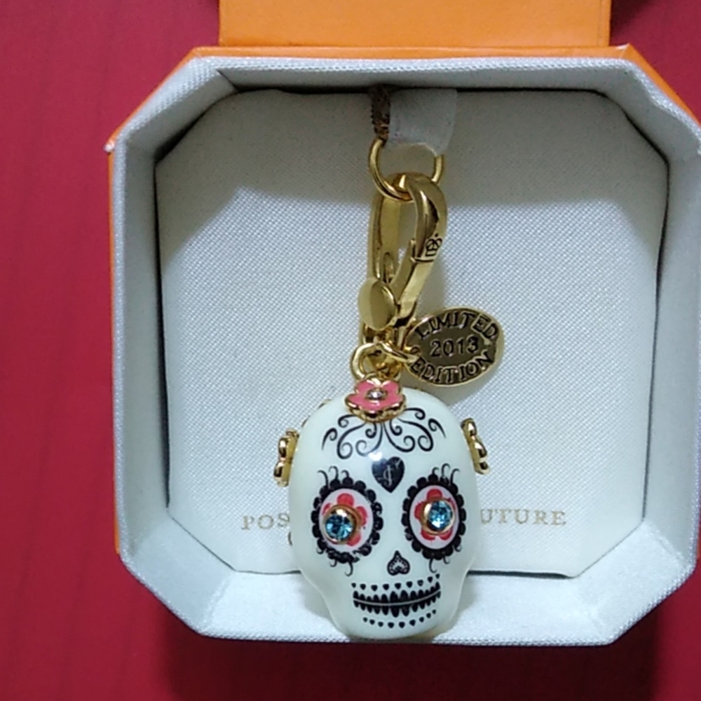 Skull Pendant 🖤💀🔥